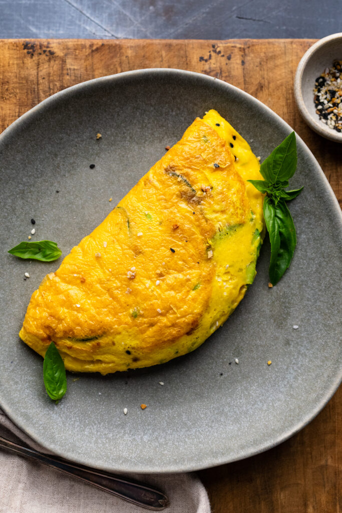 Egg White & Spinach Omelet with Avocado